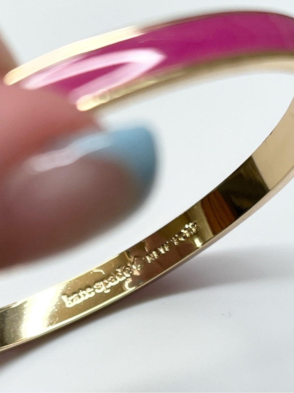 Kate Spade Hinged Enamel Goldtone Bangle - Your Choice of Pink or Turquoise EUC - Picture 5 of 8